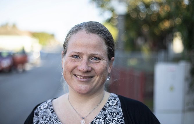 pečující - společnost pro homesharing