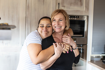 spolecnost pro homesharing sdilena pece